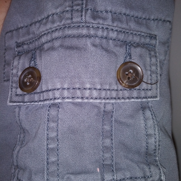 Cargo Shorts - Picture 3 of 4